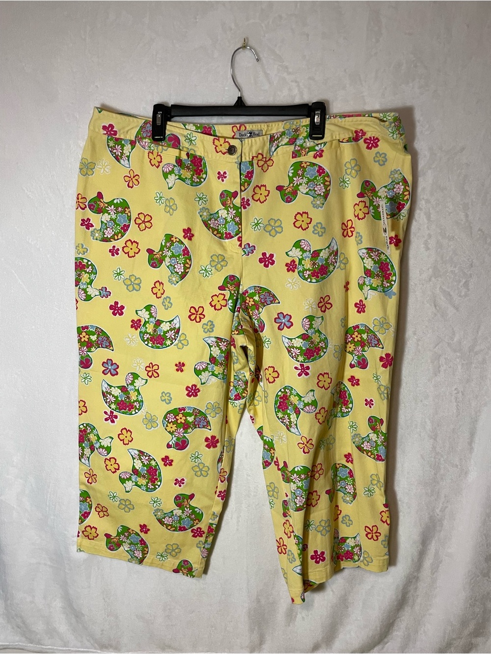 Vintage Duck Head Yellow Capri Pants with Green Floral Duck Print